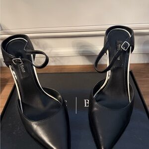 White House Black Market Black Pumps Ankle-Strap Heels Sz 8